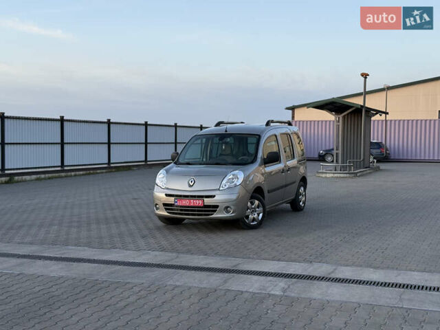 Бежевый Рено Кенгу, объемом двигателя 1.5 л и пробегом 253 тыс. км за 7800 $, фото 18 на Automoto.ua