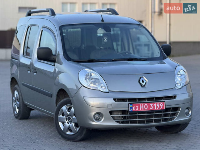 Бежевый Рено Кенгу, объемом двигателя 1.5 л и пробегом 253 тыс. км за 7800 $, фото 19 на Automoto.ua