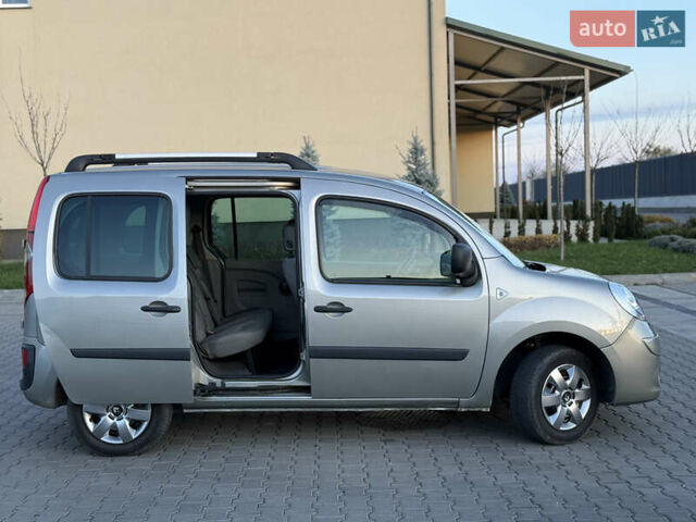 Бежевый Рено Кенгу, объемом двигателя 1.5 л и пробегом 253 тыс. км за 7800 $, фото 23 на Automoto.ua