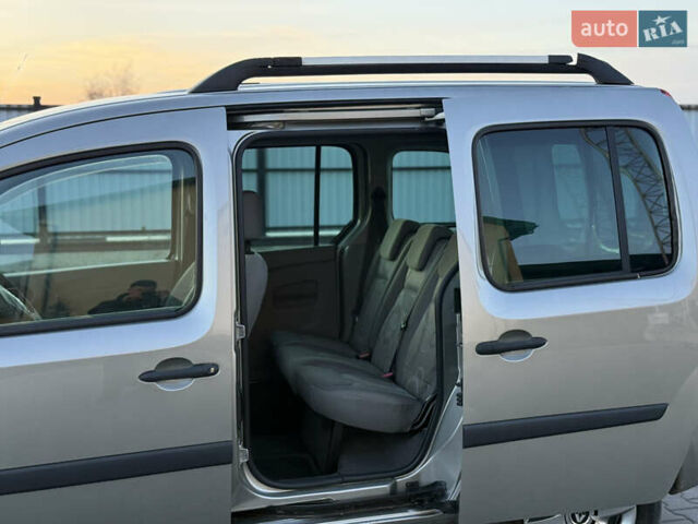 Бежевый Рено Кенгу, объемом двигателя 1.5 л и пробегом 253 тыс. км за 7800 $, фото 27 на Automoto.ua