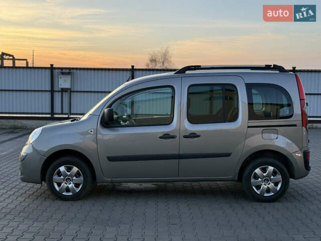 Бежевый Рено Кенгу, объемом двигателя 1.5 л и пробегом 253 тыс. км за 7800 $, фото 7 на Automoto.ua