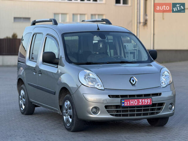 Бежевый Рено Кенгу, объемом двигателя 1.5 л и пробегом 253 тыс. км за 7800 $, фото 2 на Automoto.ua