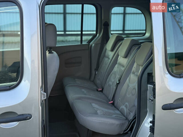 Бежевый Рено Кенгу, объемом двигателя 1.5 л и пробегом 253 тыс. км за 7800 $, фото 28 на Automoto.ua