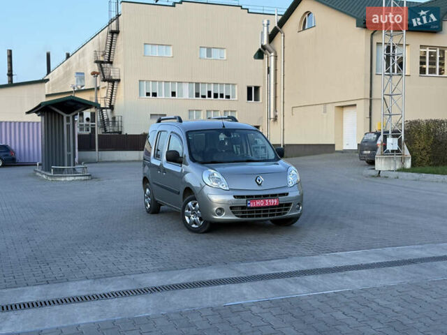 Бежевый Рено Кенгу, объемом двигателя 1.5 л и пробегом 253 тыс. км за 7800 $, фото 21 на Automoto.ua