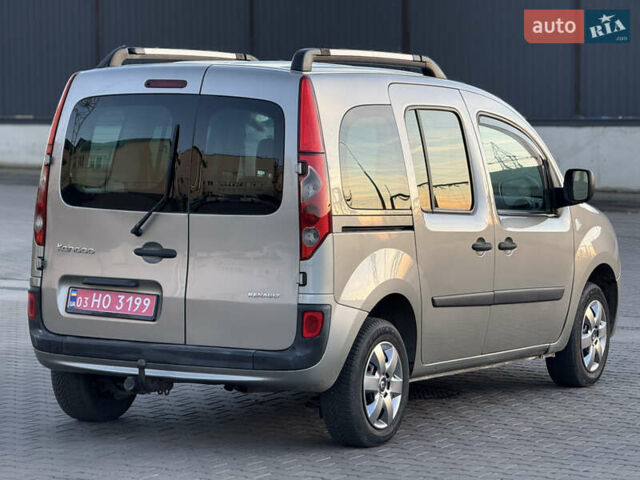 Бежевый Рено Кенгу, объемом двигателя 1.5 л и пробегом 253 тыс. км за 7800 $, фото 4 на Automoto.ua