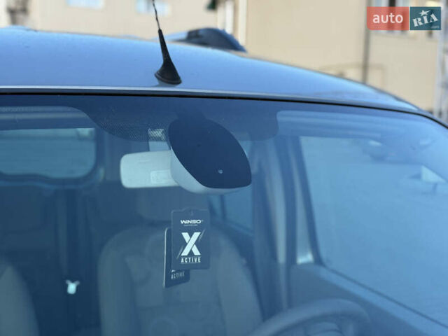 Бежевый Рено Кенгу, объемом двигателя 1.5 л и пробегом 253 тыс. км за 7800 $, фото 22 на Automoto.ua