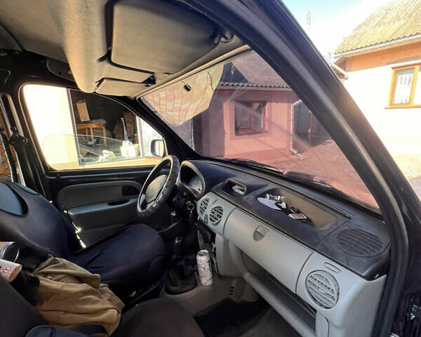 Рено Кенгу 2008 в Новоселица на Automoto.ua Черный Рено Кенгу, объемом двигателя 1.46 л и пробегом 318 тыс. км за 3000 $, фото 6 на Automoto.ua