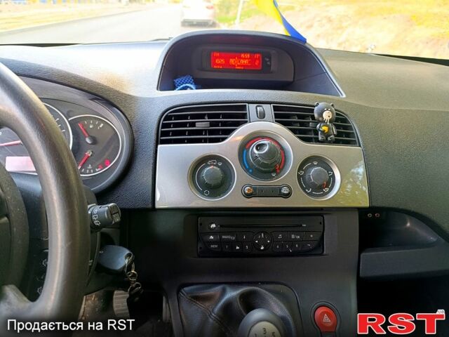 Чорний Рено Кєнгу, об'ємом двигуна 1.6 л та пробігом 272 тис. км за 8500 $, фото 3 на Automoto.ua