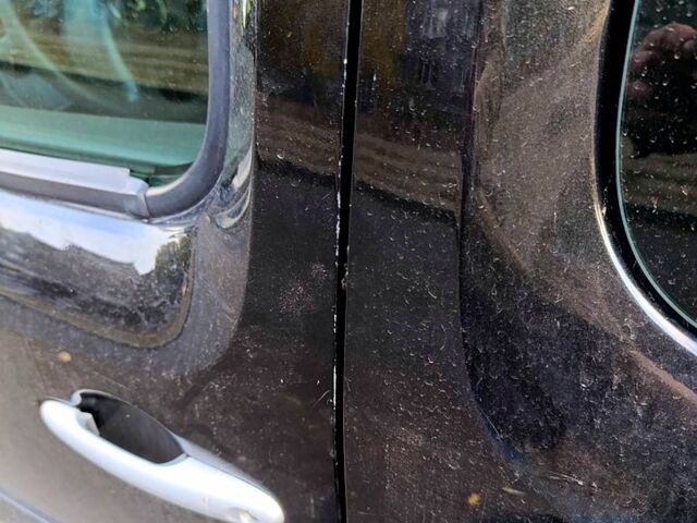 Чорний Рено Кєнгу, об'ємом двигуна 1.6 л та пробігом 272 тис. км за 8500 $, фото 8 на Automoto.ua