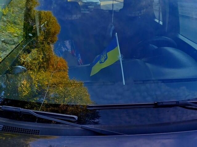 Чорний Рено Кєнгу, об'ємом двигуна 1.6 л та пробігом 272 тис. км за 8500 $, фото 7 на Automoto.ua