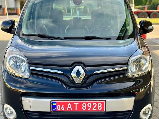 Чорний Рено Кєнгу, об'ємом двигуна 1.5 л та пробігом 188 тис. км за 11990 $, фото 1 на Automoto.ua