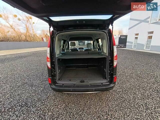 Чорний Рено Кєнгу, об'ємом двигуна 1.5 л та пробігом 219 тис. км за 12898 $, фото 41 на Automoto.ua