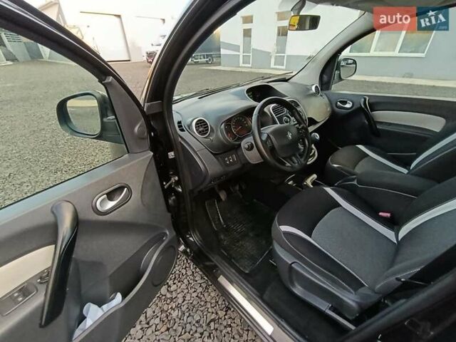 Чорний Рено Кєнгу, об'ємом двигуна 1.5 л та пробігом 219 тис. км за 12898 $, фото 26 на Automoto.ua