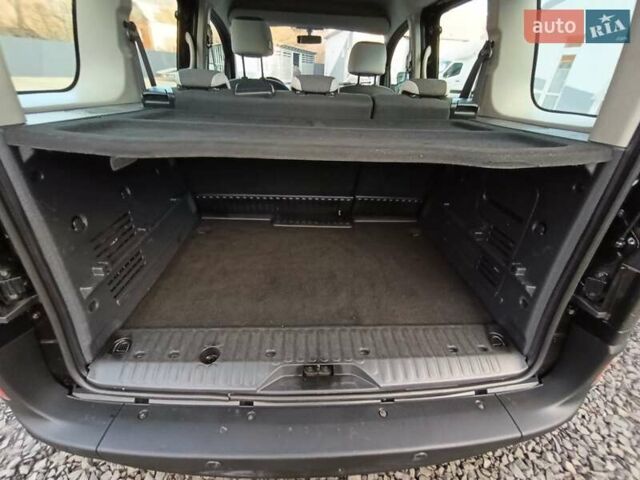 Чорний Рено Кєнгу, об'ємом двигуна 1.5 л та пробігом 219 тис. км за 12898 $, фото 39 на Automoto.ua