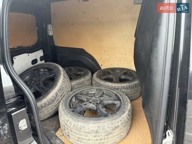 Черный Рено Кенгу, объемом двигателя 1.5 л и пробегом 259 тыс. км за 8999 $, фото 3 на Automoto.ua