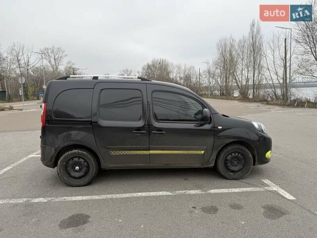 Черный Рено Кенгу, объемом двигателя 1.5 л и пробегом 259 тыс. км за 8999 $, фото 2 на Automoto.ua