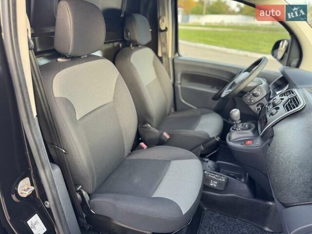 Рено Кенгу 2018 в Дубно на Automoto.ua Черный Рено Кенгу, объемом двигателя 1.5 л и пробегом 263 тыс. км за 11500 $, фото 50 на Automoto.ua