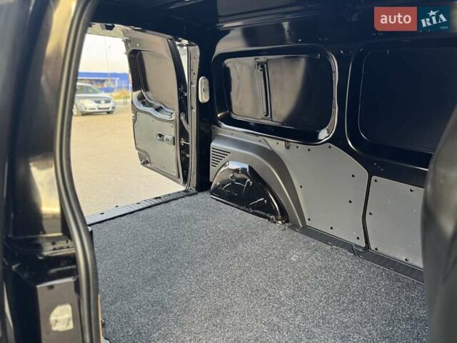 Рено Кенгу 2018 в Дубно на Automoto.ua Черный Рено Кенгу, объемом двигателя 1.5 л и пробегом 263 тыс. км за 11500 $, фото 43 на Automoto.ua