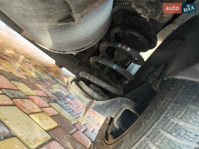 Черный Рено Кенгу, объемом двигателя 0 л и пробегом 187 тыс. км за 10900 $, фото 32 на Automoto.ua