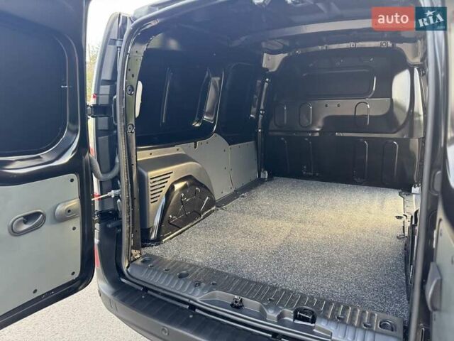 Рено Кенгу 2018 в Дубно на Automoto.ua Черный Рено Кенгу, объемом двигателя 1.5 л и пробегом 263 тыс. км за 11500 $, фото 45 на Automoto.ua
