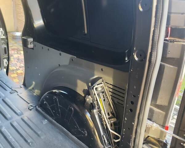 Черный Рено Кенгу, объемом двигателя 0 л и пробегом 187 тыс. км за 10900 $, фото 28 на Automoto.ua