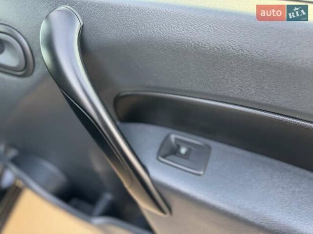 Рено Кенгу 2018 в Дубно на Automoto.ua Черный Рено Кенгу, объемом двигателя 1.5 л и пробегом 263 тыс. км за 11500 $, фото 48 на Automoto.ua