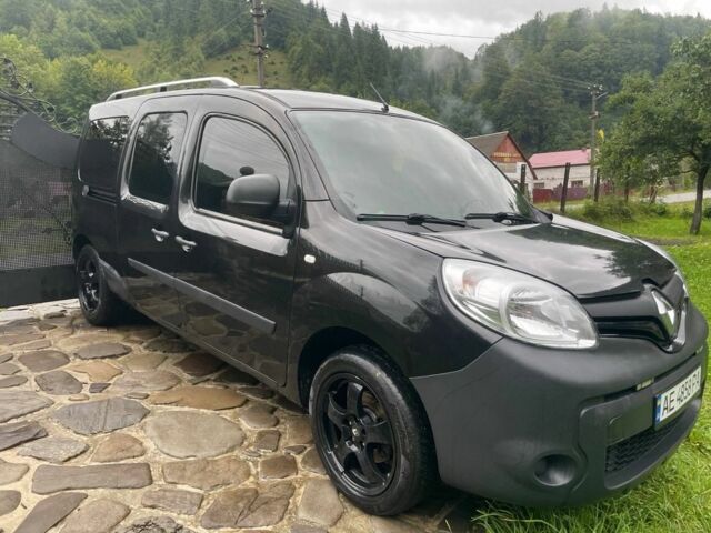 Черный Рено Кенгу, объемом двигателя 1.5 л и пробегом 270 тыс. км за 11600 $, фото 2 на Automoto.ua