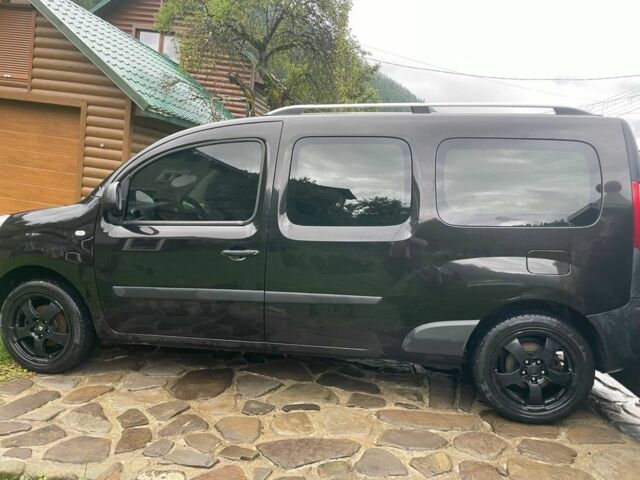 Черный Рено Кенгу, объемом двигателя 1.5 л и пробегом 270 тыс. км за 11600 $, фото 3 на Automoto.ua