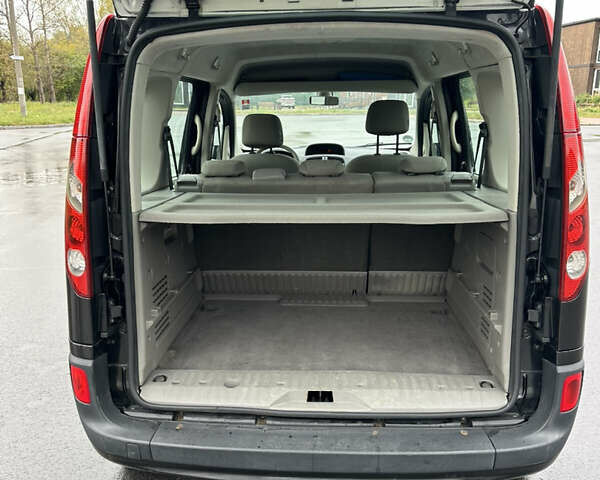 Чорний Рено Кєнгу, об'ємом двигуна 1.5 л та пробігом 227 тис. км за 7650 $, фото 8 на Automoto.ua