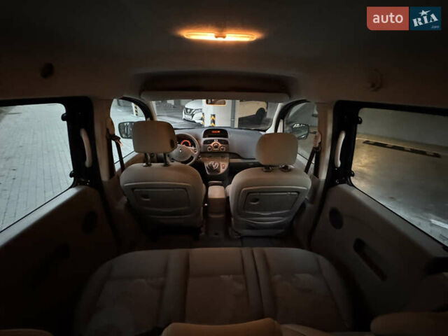 Чорний Рено Кєнгу, об'ємом двигуна 1.6 л та пробігом 190 тис. км за 7350 $, фото 52 на Automoto.ua