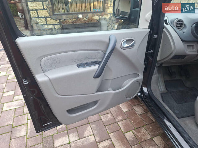 Чорний Рено Кєнгу, об'ємом двигуна 1.6 л та пробігом 152 тис. км за 7300 $, фото 20 на Automoto.ua