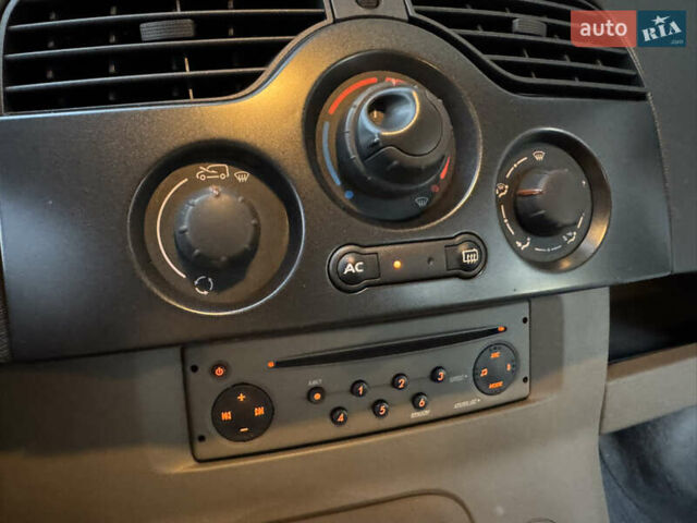 Чорний Рено Кєнгу, об'ємом двигуна 1.6 л та пробігом 190 тис. км за 7350 $, фото 41 на Automoto.ua