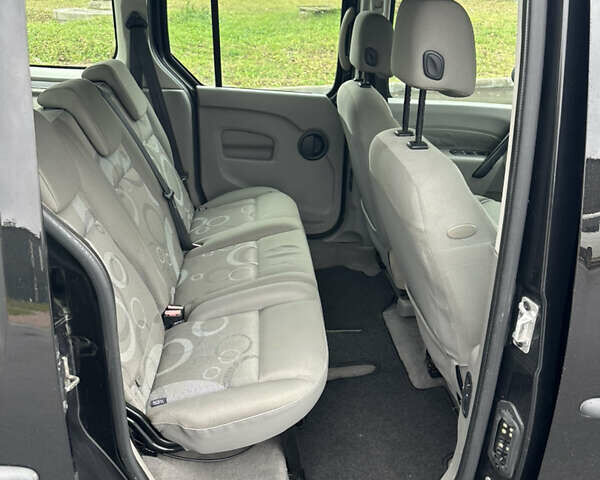 Чорний Рено Кєнгу, об'ємом двигуна 1.5 л та пробігом 227 тис. км за 7650 $, фото 10 на Automoto.ua