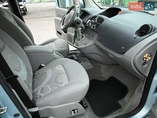 Черный Рено Кенгу, объемом двигателя 1.5 л и пробегом 170 тыс. км за 6700 $, фото 41 на Automoto.ua