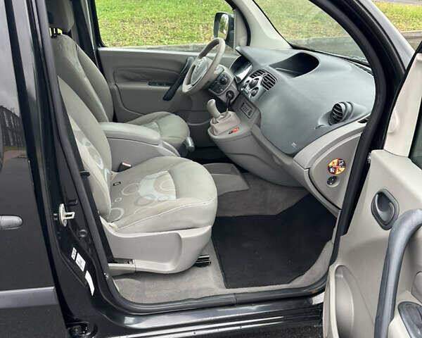 Чорний Рено Кєнгу, об'ємом двигуна 1.5 л та пробігом 227 тис. км за 7650 $, фото 9 на Automoto.ua