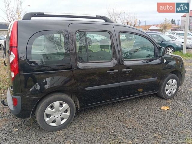 Черный Рено Кенгу, объемом двигателя 1.6 л и пробегом 244 тыс. км за 6700 $, фото 4 на Automoto.ua