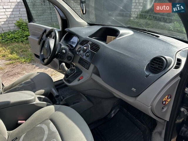 Черный Рено Кенгу, объемом двигателя 1.46 л и пробегом 327 тыс. км за 7300 $, фото 18 на Automoto.ua