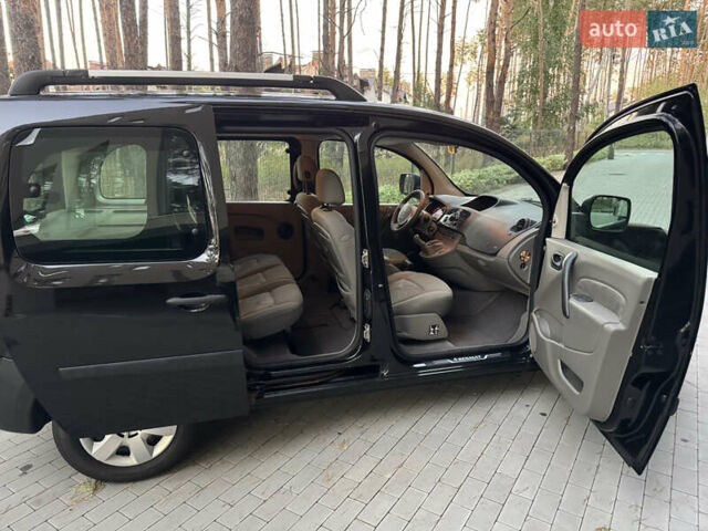 Черный Рено Кенгу, объемом двигателя 1.6 л и пробегом 190 тыс. км за 7150 $, фото 49 на Automoto.ua