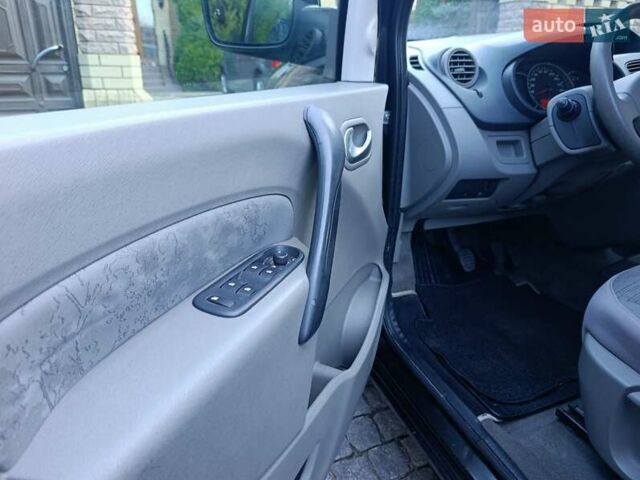 Чорний Рено Кєнгу, об'ємом двигуна 1.6 л та пробігом 245 тис. км за 7500 $, фото 26 на Automoto.ua