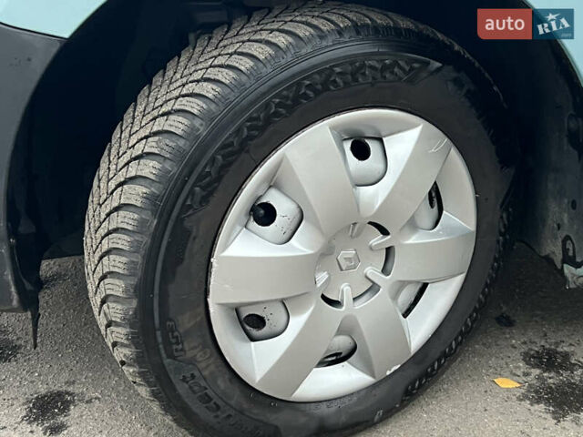 Черный Рено Кенгу, объемом двигателя 1.5 л и пробегом 170 тыс. км за 6700 $, фото 14 на Automoto.ua