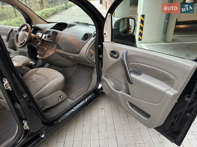 Чорний Рено Кєнгу, об'ємом двигуна 1.6 л та пробігом 190 тис. км за 7350 $, фото 30 на Automoto.ua
