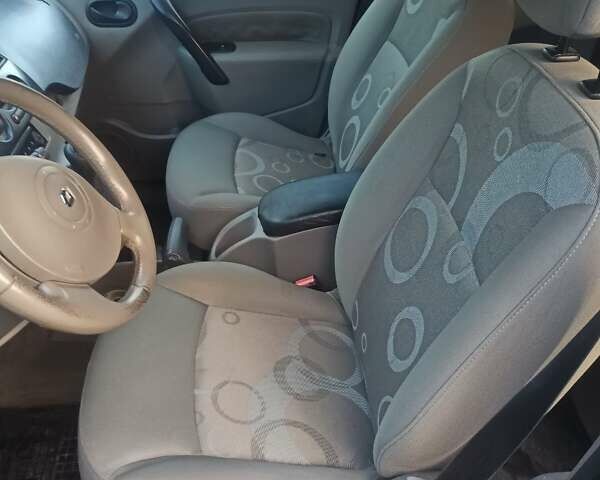 Черный Рено Кенгу, объемом двигателя 1.46 л и пробегом 310 тыс. км за 5600 $, фото 4 на Automoto.ua