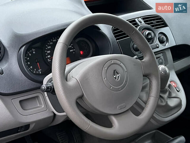 Черный Рено Кенгу, объемом двигателя 1.5 л и пробегом 170 тыс. км за 6700 $, фото 29 на Automoto.ua