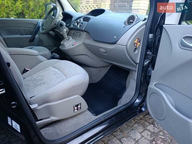 Чорний Рено Кєнгу, об'ємом двигуна 1.6 л та пробігом 245 тис. км за 7500 $, фото 19 на Automoto.ua