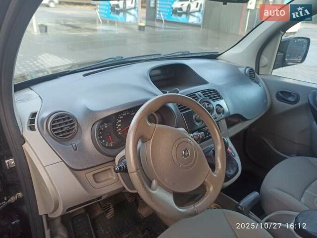 Черный Рено Кенгу, объемом двигателя 1.46 л и пробегом 310 тыс. км за 5600 $, фото 3 на Automoto.ua