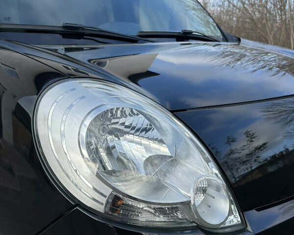 Черный Рено Кенгу, объемом двигателя 1.6 л и пробегом 190 тыс. км за 7199 $, фото 32 на Automoto.ua