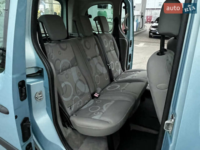 Черный Рено Кенгу, объемом двигателя 1.5 л и пробегом 170 тыс. км за 6700 $, фото 39 на Automoto.ua