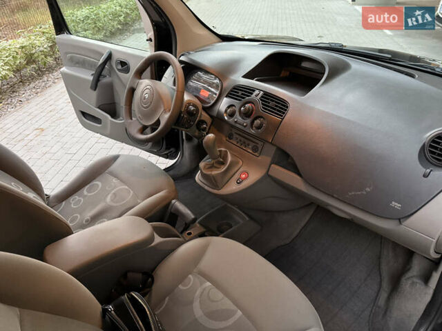 Чорний Рено Кєнгу, об'ємом двигуна 1.6 л та пробігом 190 тис. км за 7350 $, фото 31 на Automoto.ua