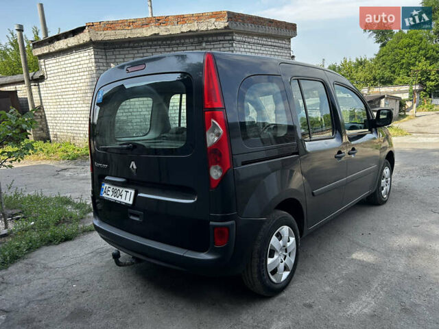 Черный Рено Кенгу, объемом двигателя 1.46 л и пробегом 327 тыс. км за 7300 $, фото 4 на Automoto.ua