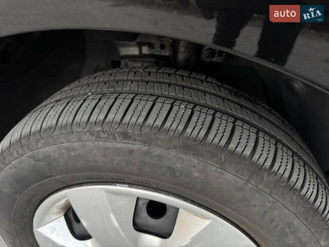 Черный Рено Кенгу, объемом двигателя 1.6 л и пробегом 190 тыс. км за 7150 $, фото 24 на Automoto.ua